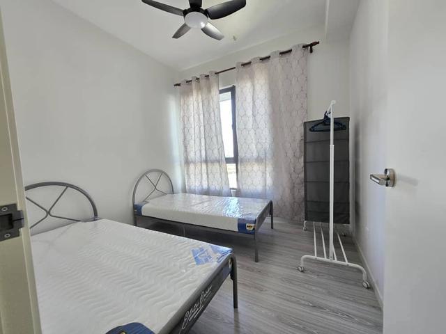Fully Furnished Meta City Seri Kembangan Equine Near MRTUPM