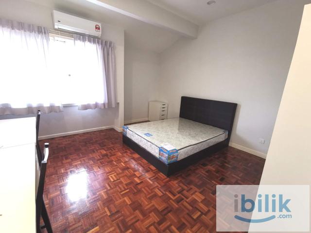 ✨[FULLY FURNISHED MEDIUM ROOM]✨ Low Density House! With Beautiful Common Living Area comes with POOL TABLE