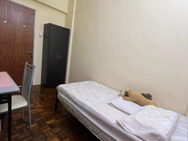 Fully Furnished Middle Room At Casa Damansara 1, SS2