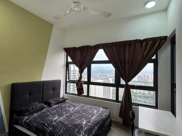Fully Furnished Middle room at Lakeville Residences jalan Ipoh