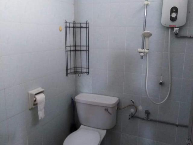 Fully furnished Middle Room for Female