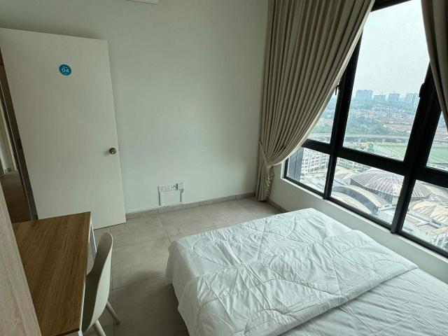 Fully Furnished Middle Room near MRT Putrajaya