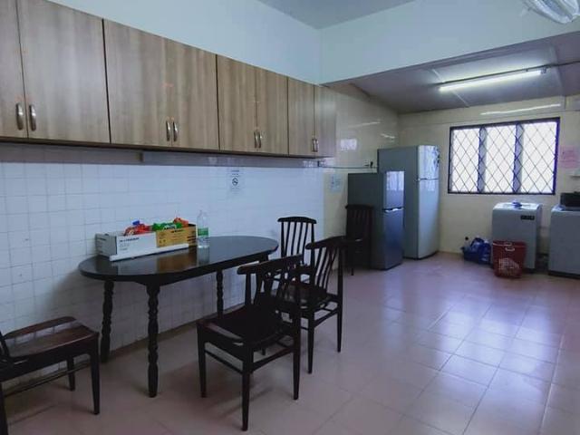 Fully Furnished Middle Room with No Deposit in SS2, Petaling Jaya Near Damansara Jaya & Mall ️️