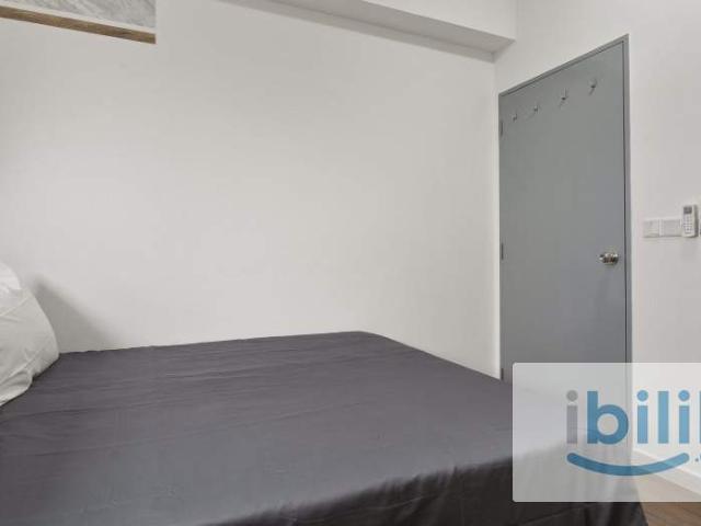 Fully furnished middle room utilities included