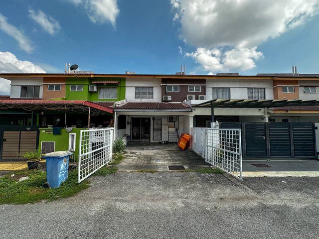 FULLY FURNISHED MURAH Double Storey Terrace SP8 Bandar Saujana Putra