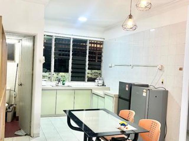 Fully Furnished N Park Gelugor 700sf Block A High Floor