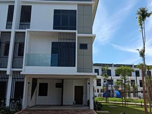Fully Furnished New Alyvia Residence For Rent