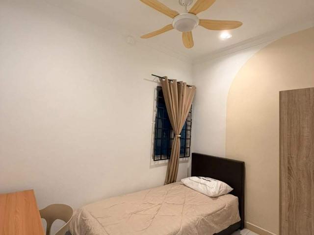 Fully Furnished Small Room For Rent in Bandar Sri Damansara