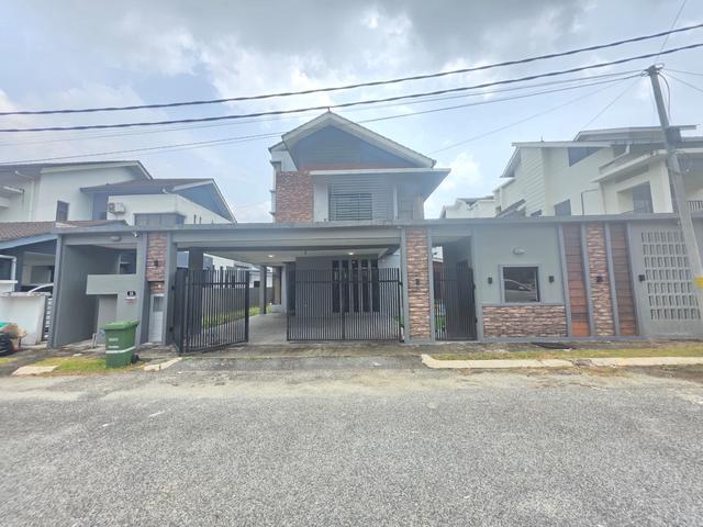 Fully Furnished SemiD Cluster 2 Tingkat High End unit Kuantan