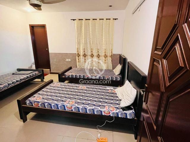 Fully Furnished Sharing Room for Boys in Paragon city Lahore