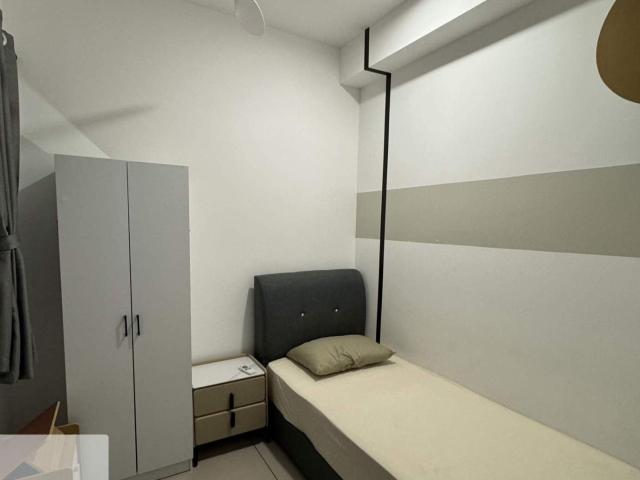 Fully Furnished Single Room at D'Quince Damansara