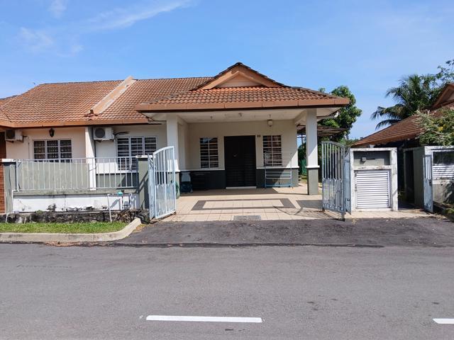 Fully furnished SingleStorey SemiD House For Sale Rent In S3