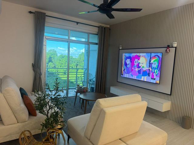 Fully Furnished Skyvilla Condominium Mjc Batu Kawa