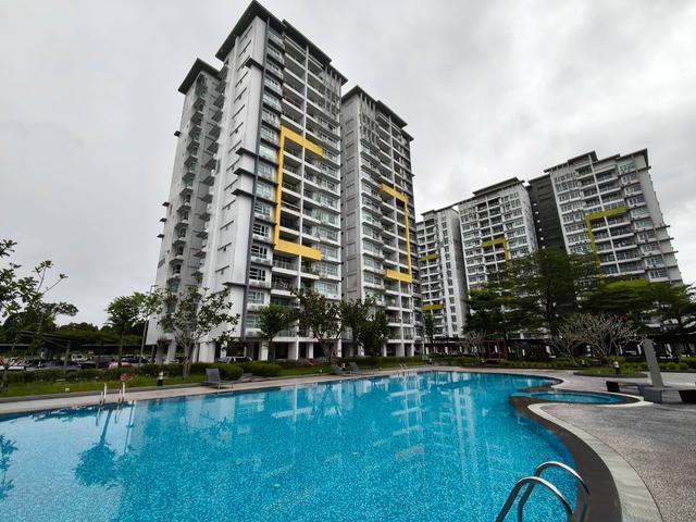 Fully Furnished Skyvilla Apartment FOR RENT Level 15