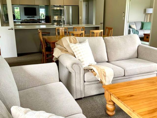 Fully Furnished Spacious Immaculate Family Home in Private Location!