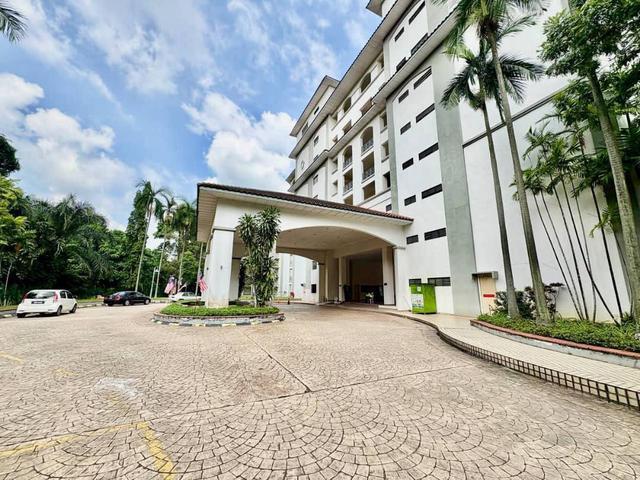 Fully Furnished Sri Alam Condominium Seksyen 13 Shah Alam 31R 1400sqf