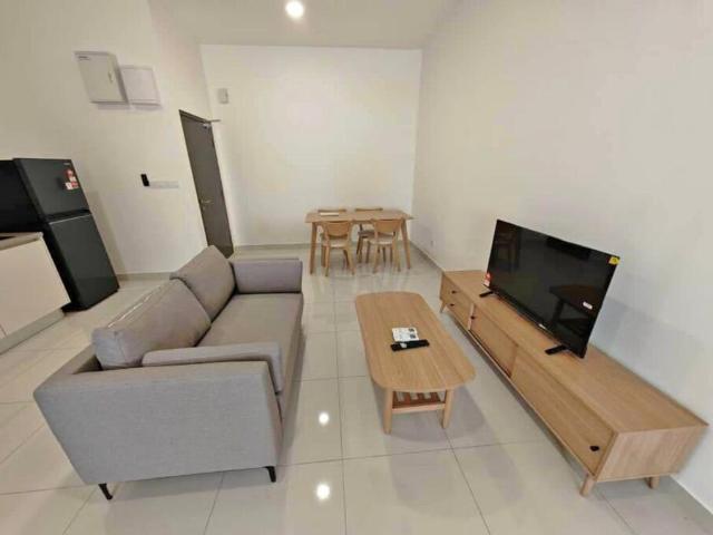 Fully furnished studio at Seri Raja Chulan Condominium