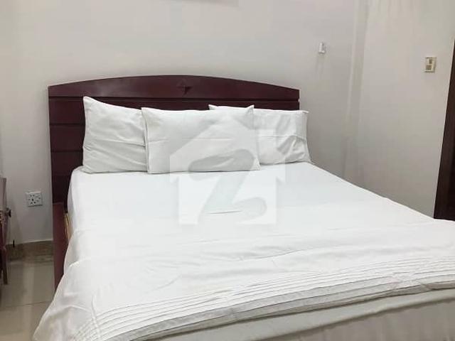 Fully Furnished Studio Apartment For Rent In Small Bukhari Commercial