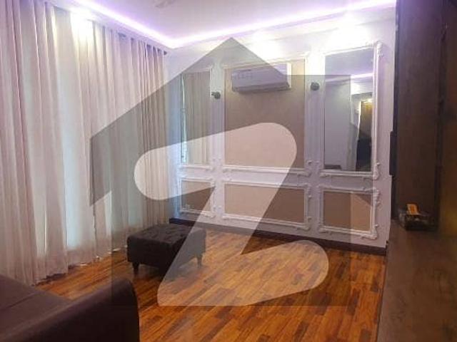 Fully furnished studio apartment in installments 1 year possession