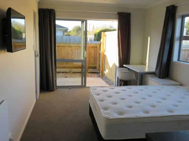 Fully Furnished Studio Unit Great Location
