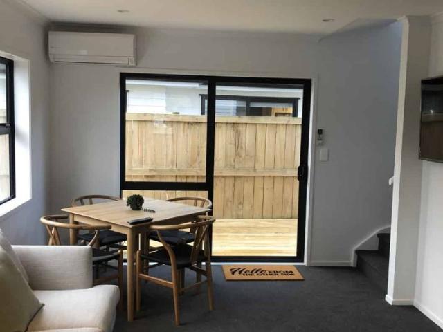 Fully Furnished Studio Unit in Great Location