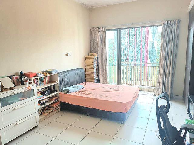 Fully Furnished Studio unit Neo Damansara for Sale