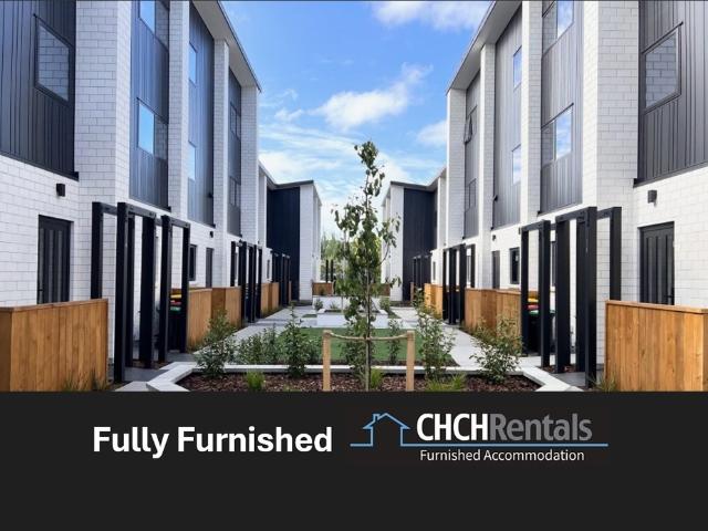 FULLY FURNISHED STYLISHLY PRESENTED INNER CITY TOWNHOUSE!