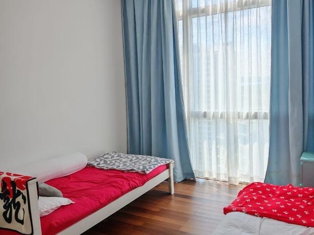 Fully furnished plus living room usage