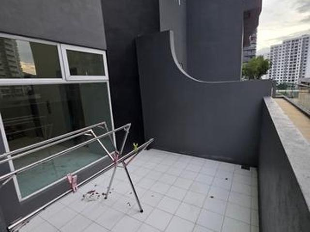 Fully Furnished QuayWest Garden Studio with 400 Sqft Balcony