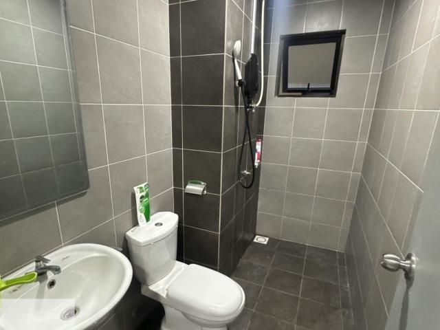 Fully Furnished Queen Bed near MRT BTHO, Cheras, 50% Off First Month