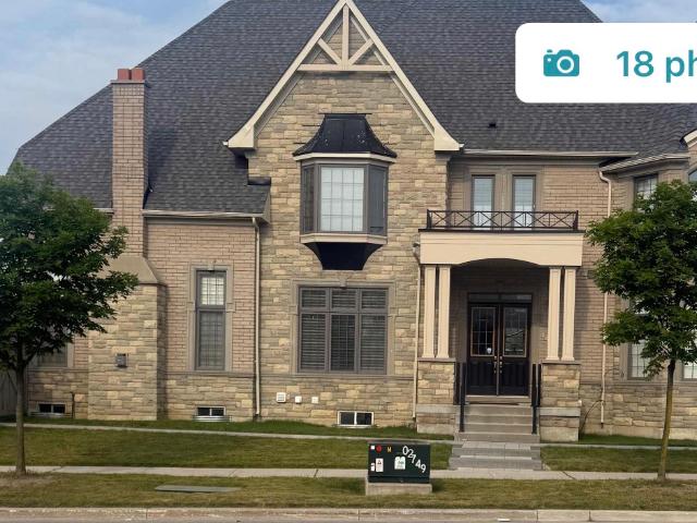 Furnished Room w/ Private En Site Bath in New Basement King City, Ontario