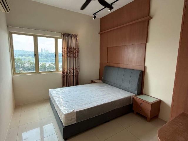 Fully Furnished Room at East Lake Residence Seri Kembangan