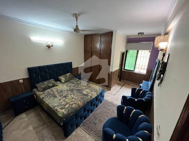 Fully Furnished Room Available All Utilities Included