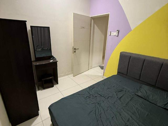 Fully Furnished Room for Rent @ Skypod Residence | Near LRT | RM780