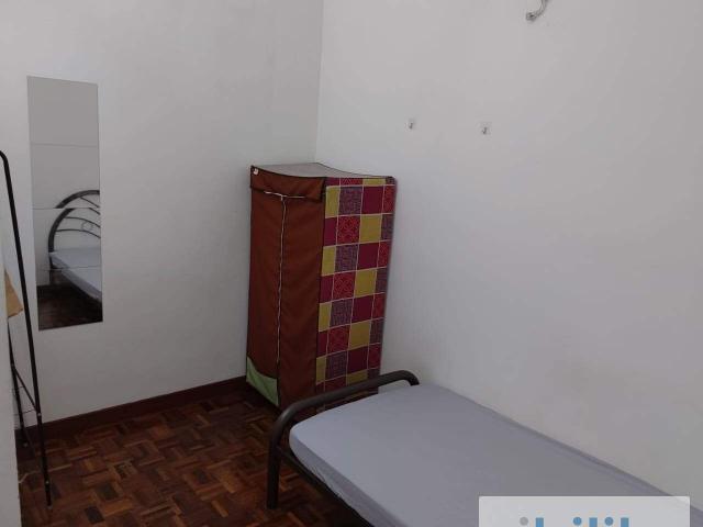 ✨ Fully Furnished Room | Near Shah Alam & Kota Kemuning