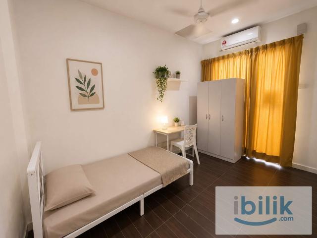 ✨ Fully Furnished Room | Near Shah Alam & Kota Kemuning
