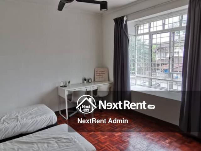 Fully furnished room near to HELP UNI