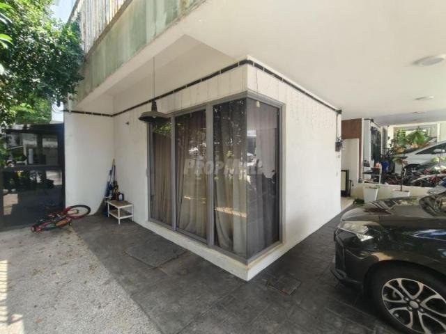 FULLY FURNISHED & Re furbished 3 Storey Terrace Halamanda Gombak Malay Reserved
