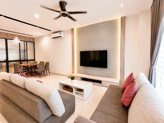 Fully Furnished Renovated BINTANG MAYADouble Storey Terrace House