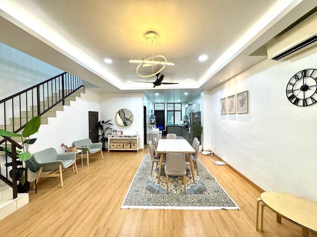 Fully Furnished Renovated Double Storey Taman Saujana KLIA