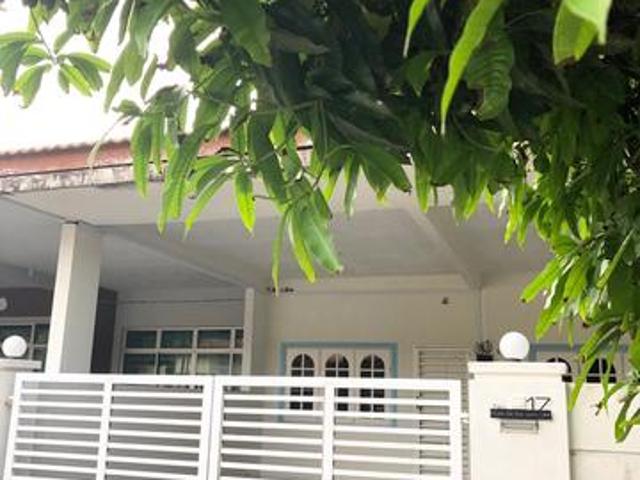 Fully Furnished Renovated Terrace House Tg Lumpur Bebas Banjir