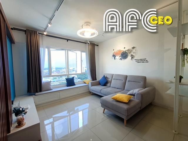 Fully Furnished Renovated THE Park Apartment For Sale
