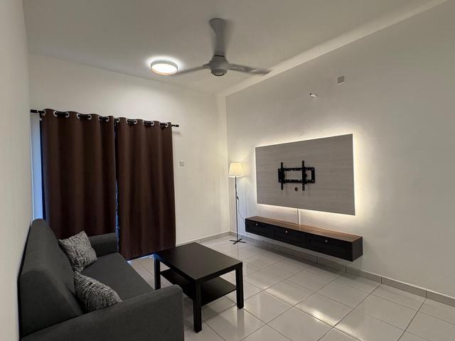 Fully Furnished Residensi Emas Mirai 4rooms 2 Car Park Kajang 2