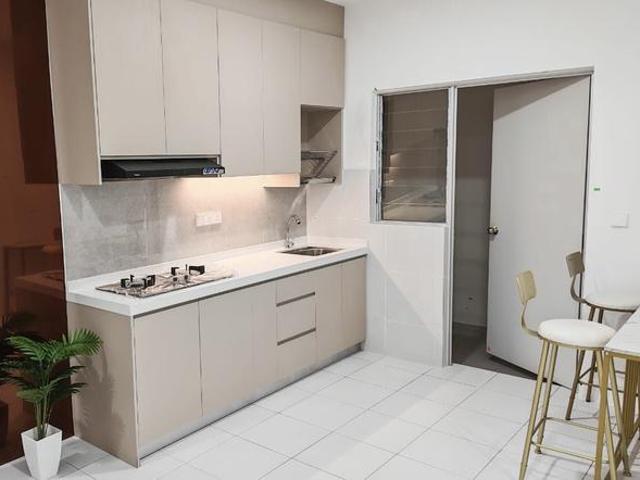 FULLY FURNISHED Residensi Sateria SASAR Walking distance to LRT