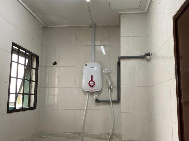 Fully Furnished with WiFi, AC, Cozy Middle room for RENT at Mutiara Puchong, Selangor