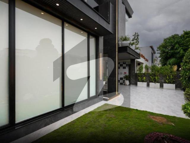 Fully furnished with basement 1 kanal ultra modern bungalow | immaculate. Iconic. Unmissable dha lahore's best block, 100% original ad, dha phase 6 block d