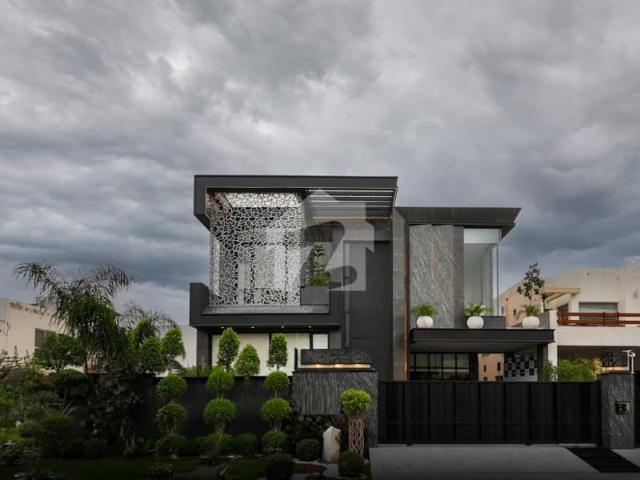 Fully furnished with basement 1 kanal ultra modern bungalow | immaculate. Iconic. Unmissable dha lahore's best block, 100% original ad