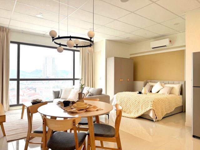Fully furnished with cozy feel