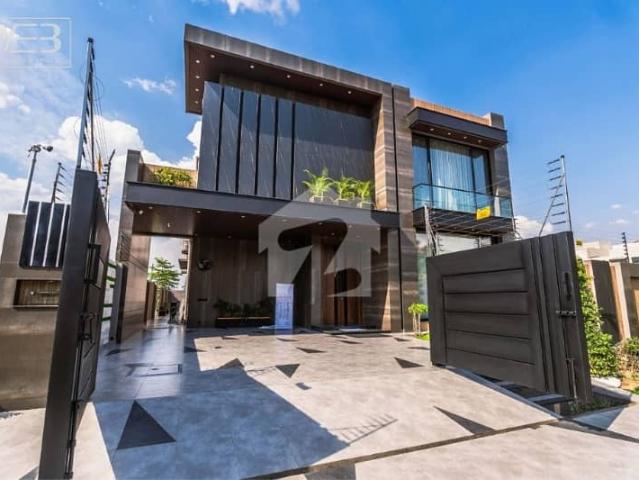 Fully Furnished With Pool And Basement 1 Kanal House In DHA Phase 6 For Sale