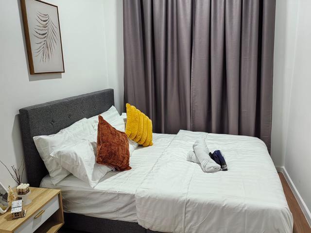Fully Furnished WIFI included Brand New Unit 2 Carpark